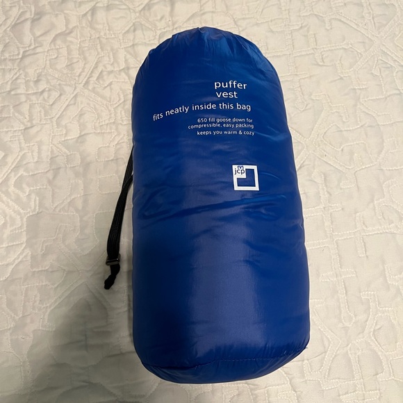 Puffer vest - Picture 3 of 9